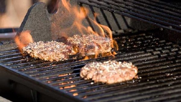 The Best Way to Reheat a Burger Without Losing Their Taste